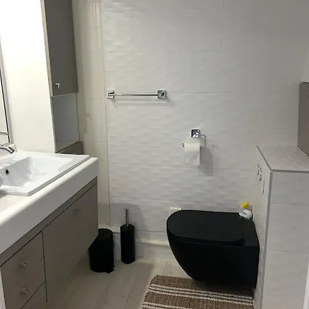Rainie Apartment